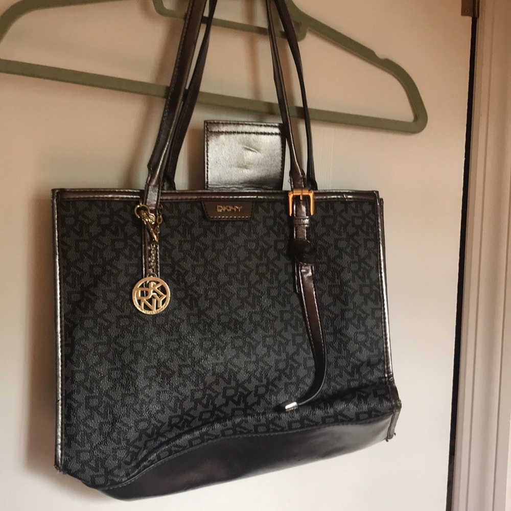 DKNY tote